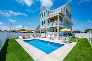 Pool - Walk To Beach,  Brewery - Private Pool & Hot Tub! (Kill Devil Hills)