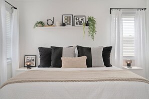 5 عدّة غرف نوم ومكتب ومكواة/لوح كي وواي فاي