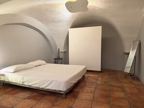 2 dormitorios, wifi gratis, ropa de cama