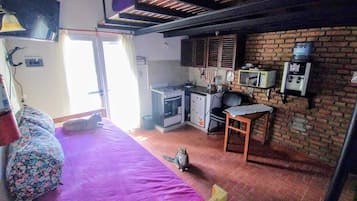 1 chambre, fer et planche à repasser, Wi-Fi, draps fournis