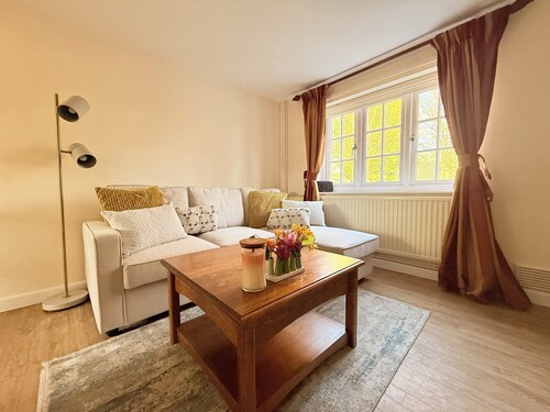 Cozy 3bed New Forest Cottage-Nearby Paultons Park-Peppa Pig World-Fully equipped