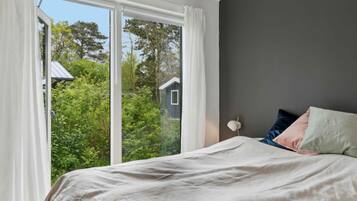 2 bedrooms, free WiFi