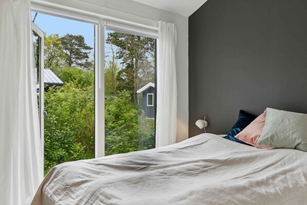 2 bedrooms, free WiFi