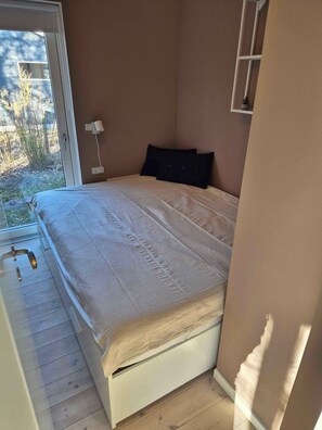 2 bedrooms, free WiFi