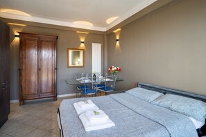 1 Schlafzimmer, Bügeleisen/Bügelbrett, WLAN, Bettwäsche