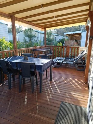 Outdoor dining - RA08 Mobile home sleeps 6 comfortably Cap Ferret (Lège-Cap-Ferret, France)