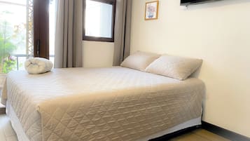 1 habitación, tabla de planchar con plancha, wifi y ropa de cama