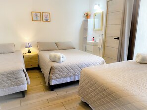 1 chambre, fer et planche à repasser, Wi-Fi, draps fournis