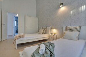 4 bedrooms, iron/ironing board, travel crib, free WiFi