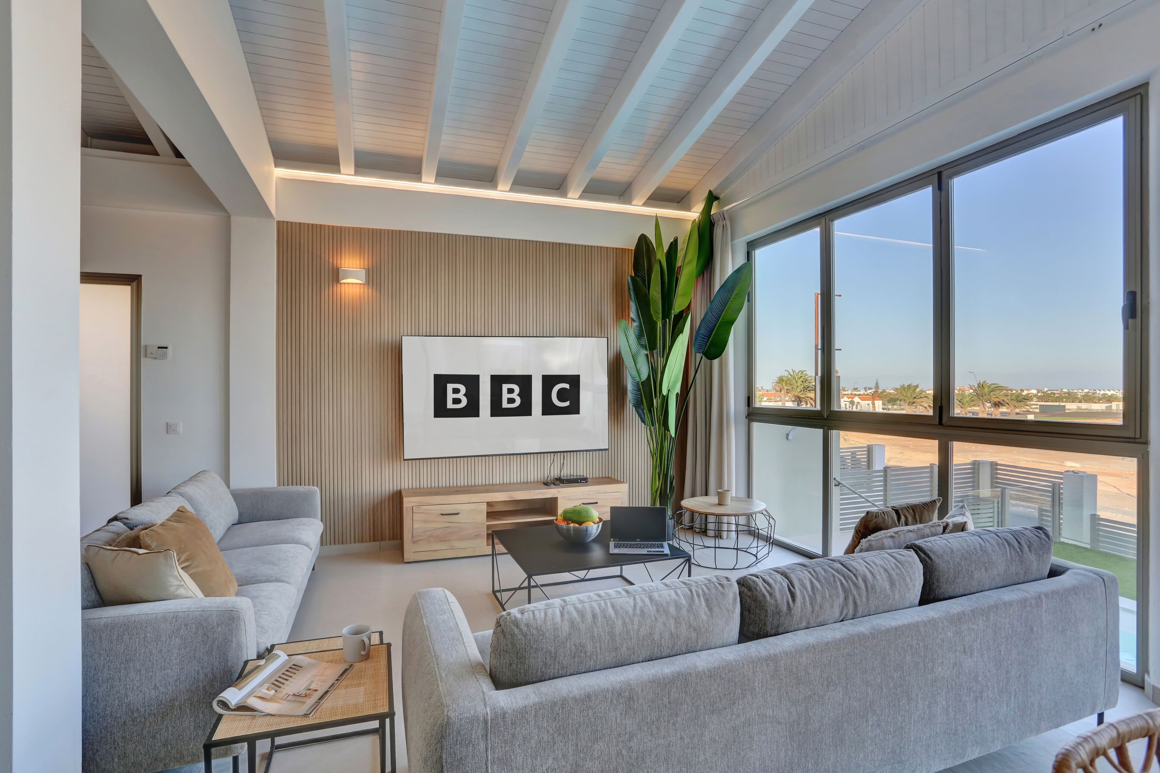 電視、乒乓球設施