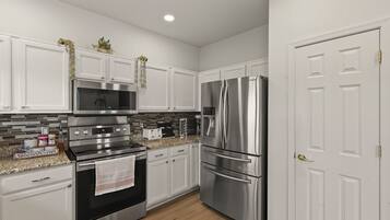 Mikrowelle, Ofen, Herdplatte, Geschirrspüler