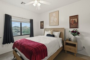 4 bedrooms, desk, iron/ironing board, free WiFi