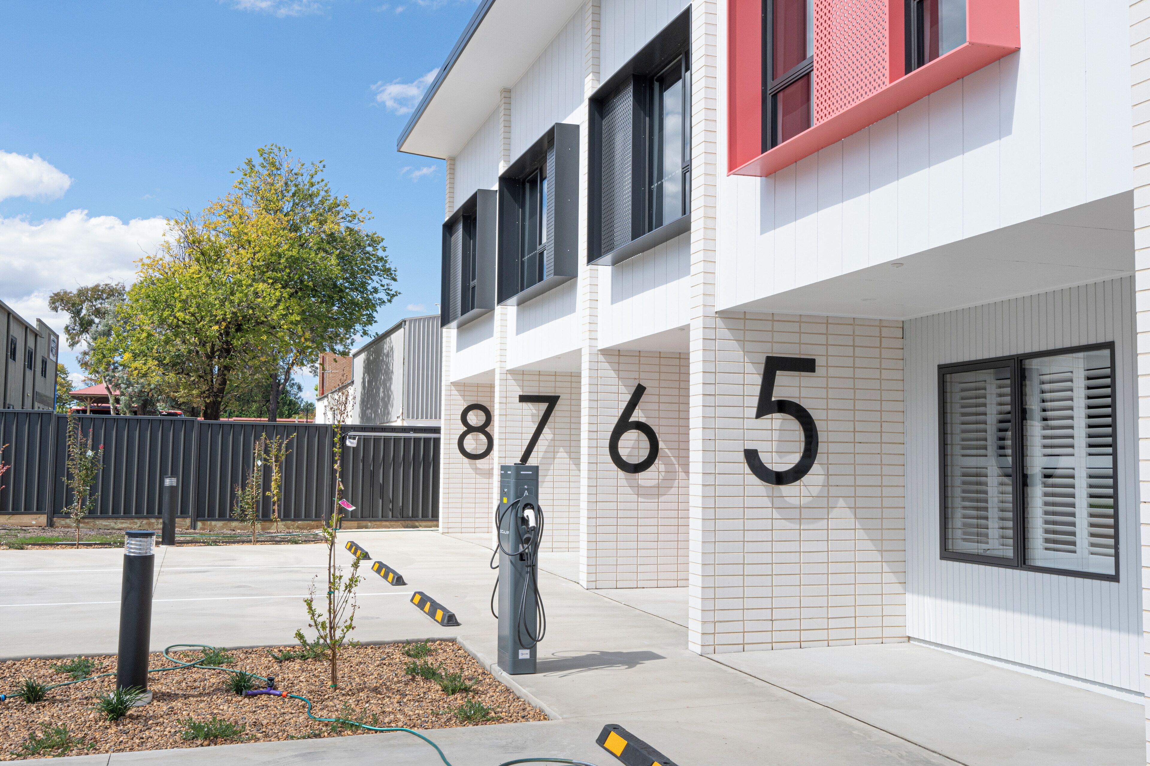 واجهة المنشأة