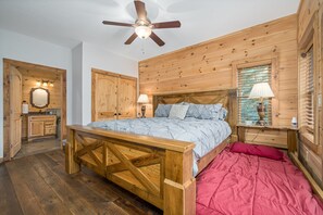 5 bedrooms, iron/ironing board, travel crib, free WiFi