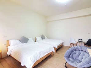 Deluxe Quadruple Room | Laptop workspace, free WiFi - Fukuyama B&B (Magong)