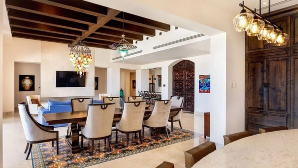 Dining - Villa Addison, Luxurious 4BDR Oceanfront Villa. Private Infinity Pool & Golf (Cabo San Lucas)