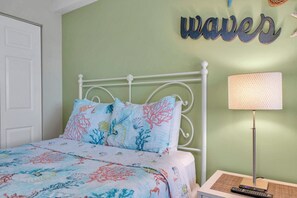 2 bedrooms, desk, iron/ironing board, free WiFi