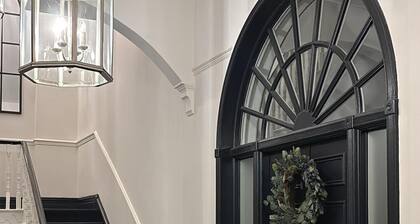 Full Apartment with secure parking great views