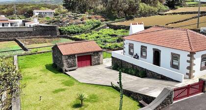 Casa da Hortência Roxa by Ponta Negra Azores