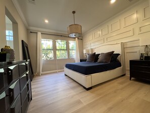 4 dormitorios, escritorio, wifi y ropa de cama