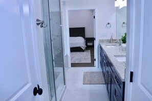 5 bedrooms, free WiFi