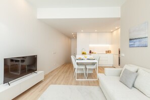 TV - Boavista Collection - Renovated Ap City Center (Braga)