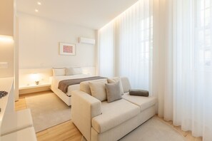 1 bedroom, iron/ironing board, Internet, bed sheets