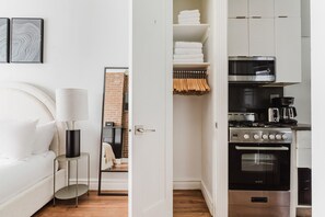 Iron/ironing board, WiFi, bed sheets - Blueground | West Village, AC, w/d, balcony (New York)