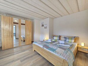 2 Schlafzimmer, Bügeleisen/Bügelbrett, WLAN