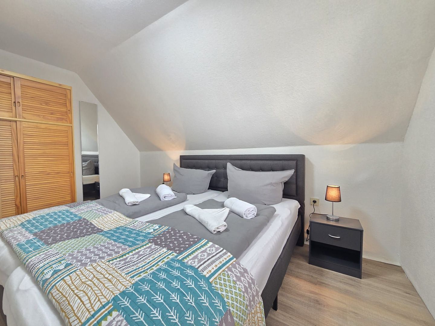 2 bedrooms, iron/ironing board, WiFi