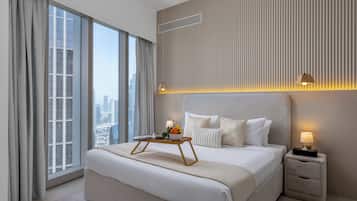 Leilighet – deluxe, 3 soverom, ikke-røyk | Safe på rommet, blendingsgardiner og strykejern/-brett