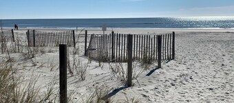 OceanEscape – Steps to the Beach