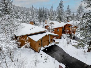 Exterior - Skidder Chalet: Hot Tub & Sauna! (Truckee)