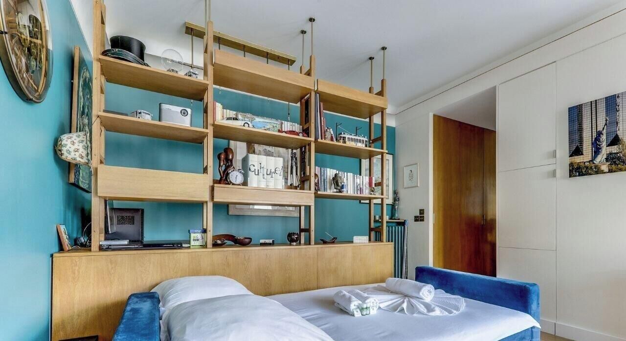 1 chambre, bureau, fer et planche à repasser, accès à Internet