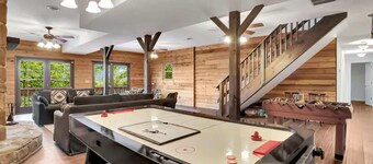 Mountain lodge w/hot tub & game room