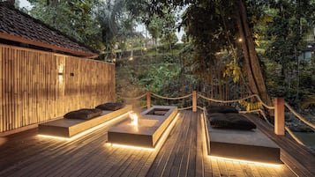 Villa, 2 Bedrooms, Patio, River View | Living area | 40-inch LCD TV with digital channels