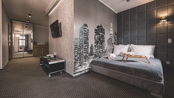 熨斗/熨衫板、Wi-Fi、床單