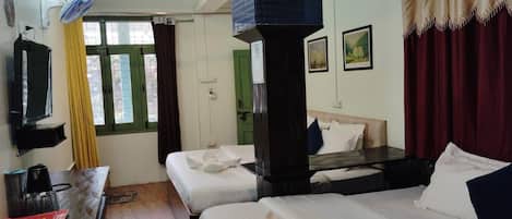 Family Room | Free WiFi
