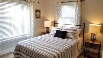 2 bedrooms, desk, iron/ironing board, travel cot