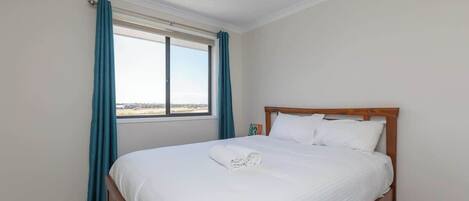 5 slaapkamers, een strijkplank/strijkijzer, wifi, beddengoed