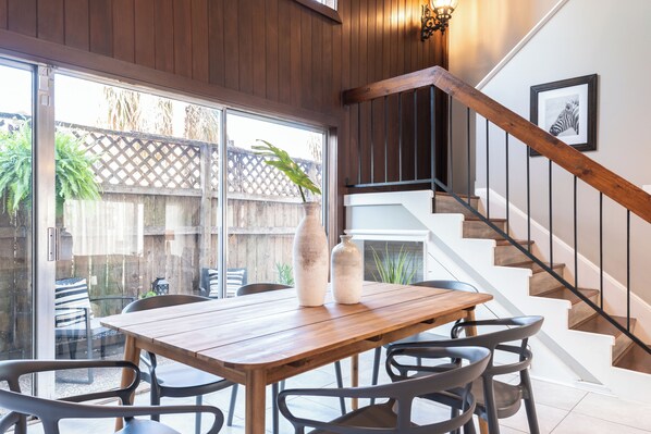 Dining - Your Montrose Collective! Sleeps 12/6BR/6BA/4PA ★★★★★ (Houston)