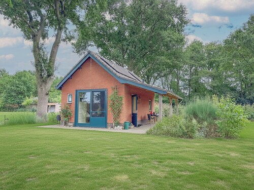 Quietly located cottage with an enclosed garden
