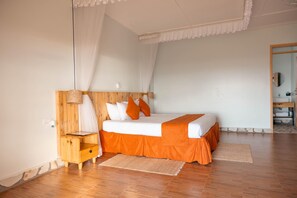 Deluxe Double Room, Lake View | Individually furnished, desk, laptop workspace, free WiFi
