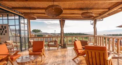 Acacia Wilderness Mweya