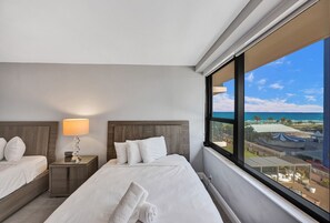 2 bedrooms, travel cot, free WiFi, bed sheets