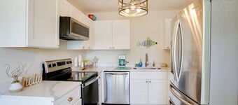 Townhome Near Hobe Sound Beach, Hiking & Golfing!