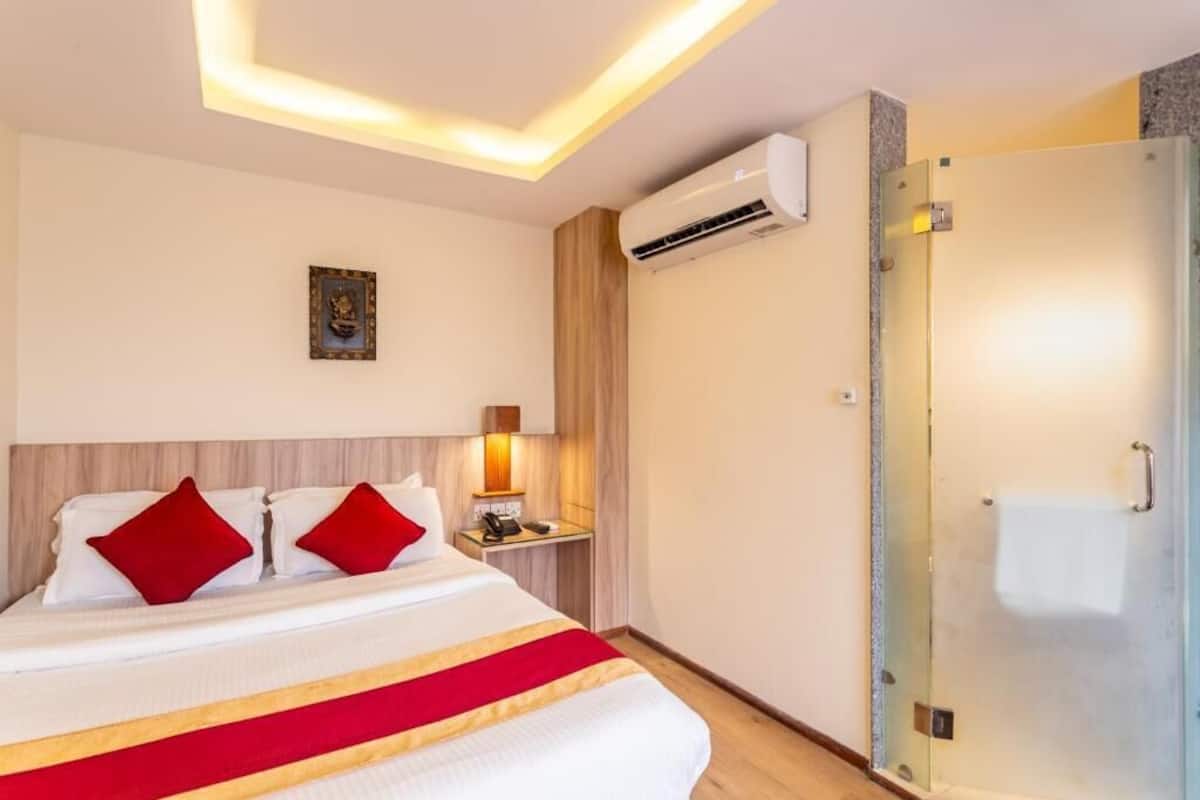 Standard Room, Courtyard View | Desk, laptop workspace, free WiFi