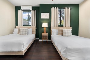 5 habitaciones, escritorio, tabla de planchar con plancha y wifi gratis 