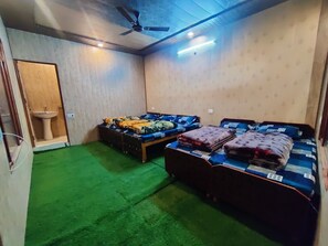 Triple Room, Balcony, Mountain View