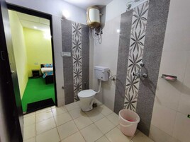 Triple Room, Balcony, Mountain View | Bathroom | Shower, towels, soap, toilet paper